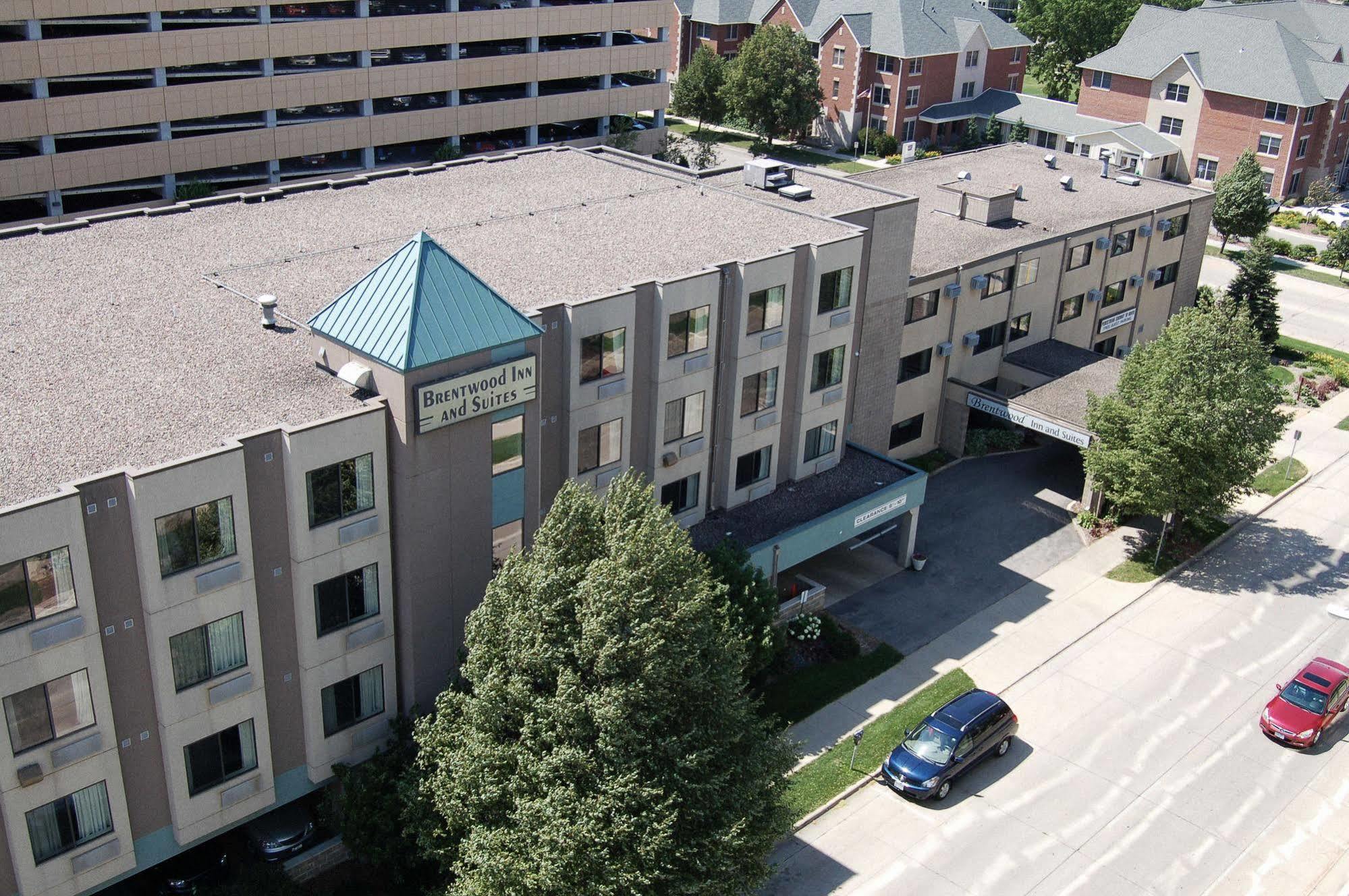 Brentwood Inn And Suites Rochester Exterior foto
